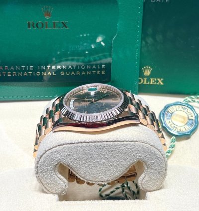 Rolex Day-date 40 228235 Day-date 40mm Chocolate Roman Dial Presidential