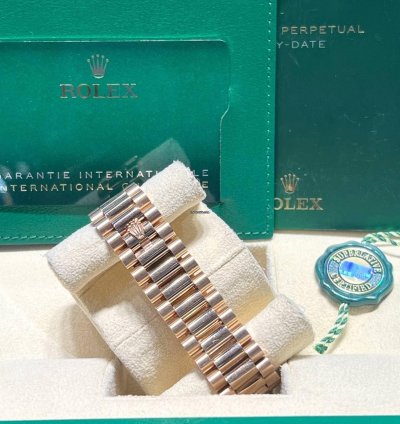 Rolex Day-date 40 228235 Day-date 40mm Chocolate Roman Dial Presidential