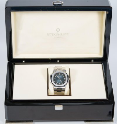 Patek Philippe Full Set Serviced Unpolished Cheapest Worldwide Nautilus 5800 1a Blue Dial
