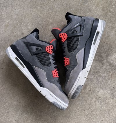 Air Jordan 4 Retro Infrared Size 9