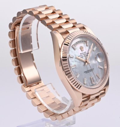 Rolex Day-date 40 228235 Rose Gold Mop Diamond Dial Fullset