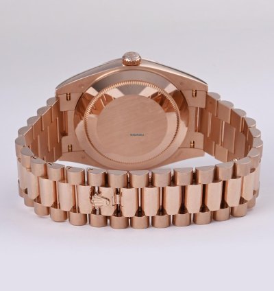 Rolex Day-date 40 228235 Rose Gold Mop Diamond Dial Fullset