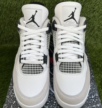 Air Jordan 4 Retro Military Black