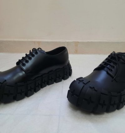 Wheel Tire Lug Sole Derby