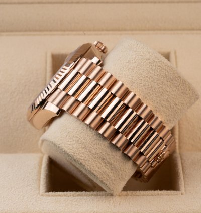 Rolex Day-date 40 228235 Rose Gold Slate Ombr 2025