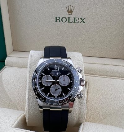 Rolex Daytona Black Dial - White Gold - Oysterflex