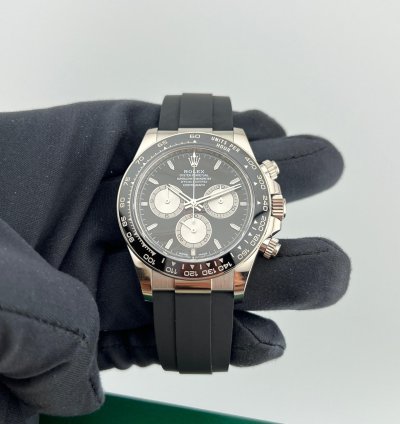 Rolex Daytona Black Dial - White Gold - Oysterflex