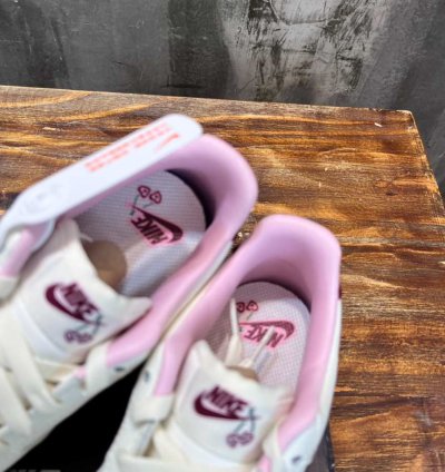 Nike Air Force 1 Low valentines Day 2023