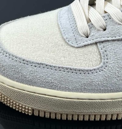 Nike Air Force 1 Lv8 Photon Dust