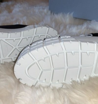 Women Nylon Gabardine Sneakers