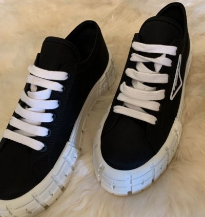 Women Nylon Gabardine Sneakers