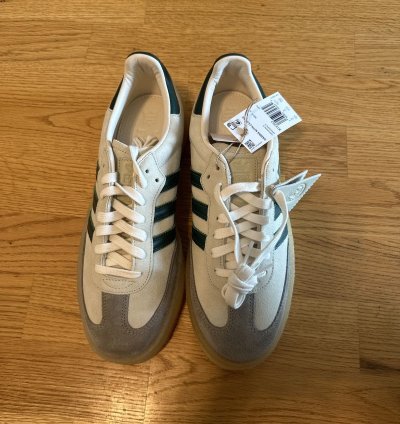 Kith Adidas 8th St Sambas never Worn
