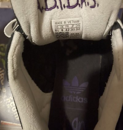 Korn Adidas