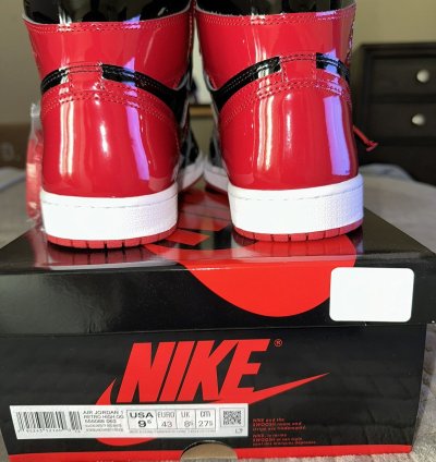 Air Jordan Retro 1 High Og Patent Bred