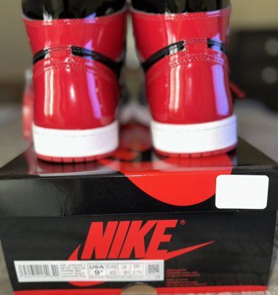 Air Jordan Retro 1 High Og Patent Bred