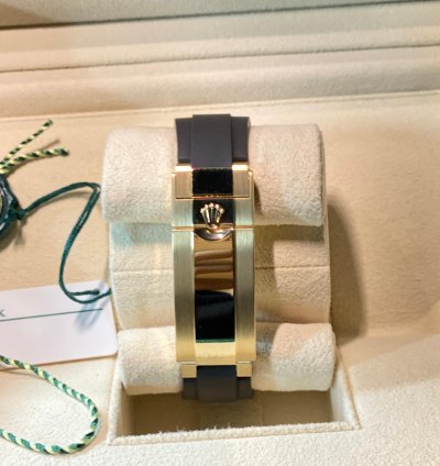 Rolex Daytona Black Dial Oysterflex Yellow Gold 40mm
