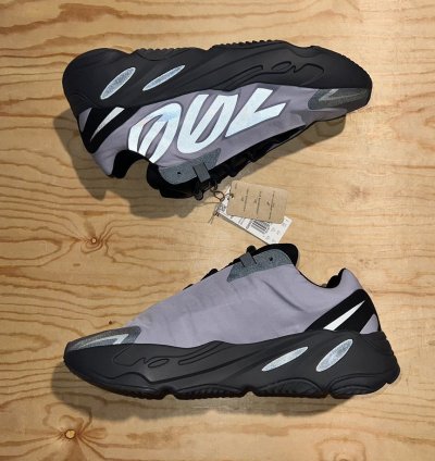 Men Adidas Yeezy Boost 700 Mnvn Geode Shoes