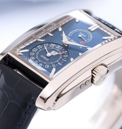 Patek Philippe Gondolo Ref 5200g-001 18k White Gold Folding Clasp Box Papers Bj 2016 Pp Service 2025