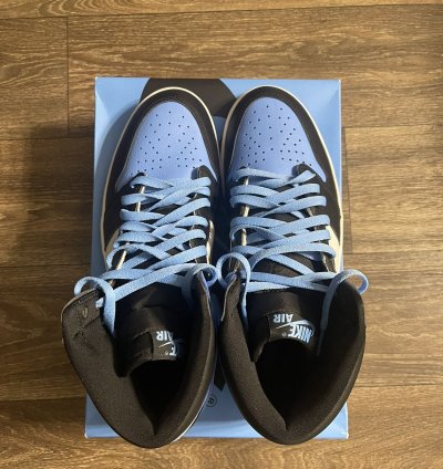 Air Jordan Retro 1 High Og Unc Toe