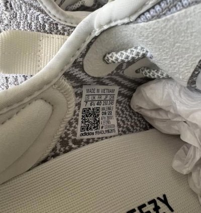 New Adidas Yeezy Boost 350 V2 Static Non-reflective Size 7
