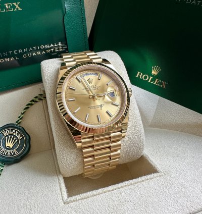 Rolex Day-date 40 228238 2024 Yellow Gold President Champagne Stick Dial - Unworn Complete Set