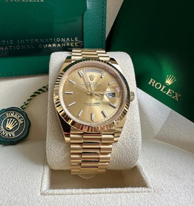 Rolex Day-date 40 228238 2024 Yellow Gold President Champagne Stick Dial - Unworn Complete Set