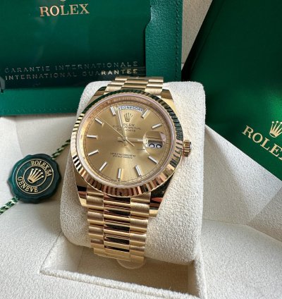 Rolex Day-date 40 228238 2024 Yellow Gold President Champagne Stick Dial - Unworn Complete Set