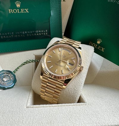 Rolex Day-date 40 228238 2024 Yellow Gold President Champagne Stick Dial - Unworn Complete Set