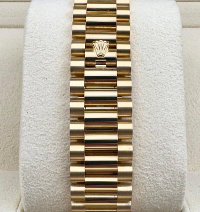 Rolex Day-date 40 228238 40mm Yellow Gold Champagne Roman Dial Unworn 2024