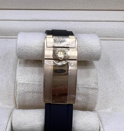 Rolex Daytona Black Diamond Dial Yellow Gold Oysterflex