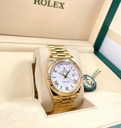 Rolex Day-date 40 228238 40mm Yellow Gold White Roman Dial Unworn 2023