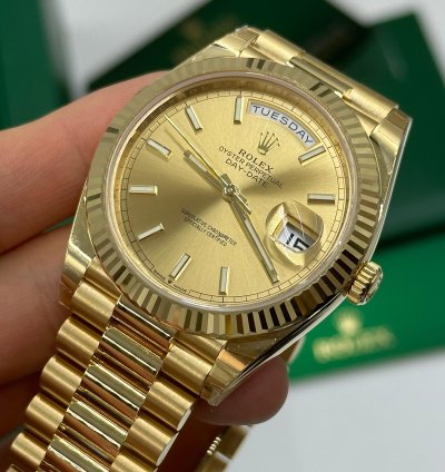 Rolex Day-date 40 228238 Champagne Index Dial