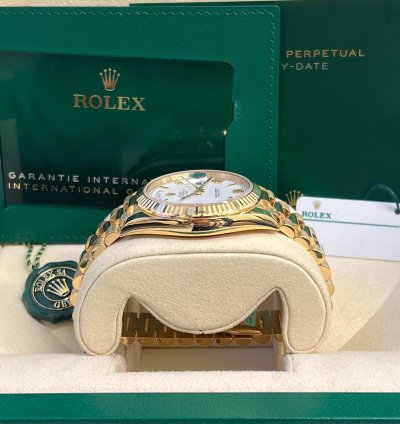 Rolex Day-date 40 228238 Day-date 40mm 18k Yellow Gold President White Roman Dial