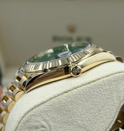 Rolex Day-date 40 228238 Green