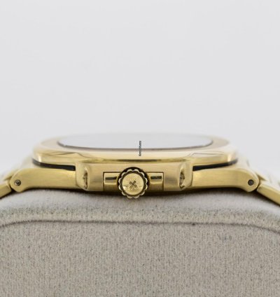 Patek Philippe Nautilus 18ct Yellowgold Blue Dial Ref 3800 001