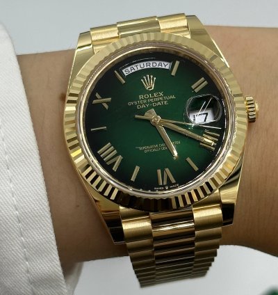 Rolex Day-date 40 228238 Green Roman Ombre