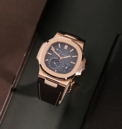 Patek Philippe Nautilus 18k Rose Gold 5712r-001 - Ats-w007891