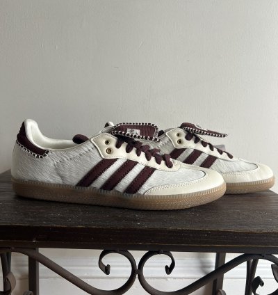 Samba Pony Tonal