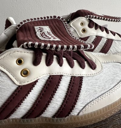 Samba Pony Tonal