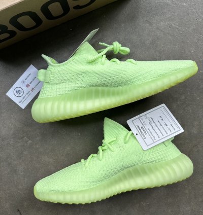 Sample Adidas Yeezy Boost 350 V2 Glow Size 12