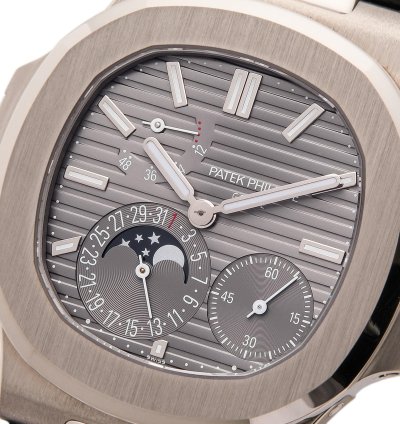 Patek Philippe Nautilus 18k White Gold 5712g-001 - Ats-w007890