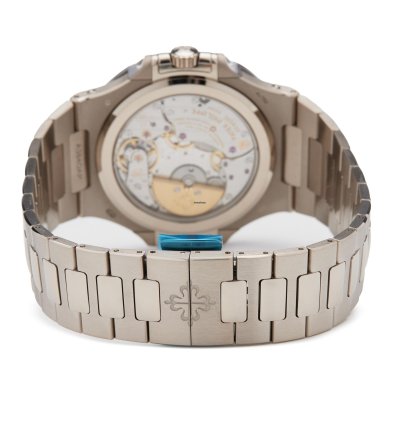 Patek Philippe Nautilus 18k White Gold 5740g-001 - Ats-w007825