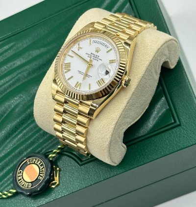 Rolex Day-date 40 228238 White Roman Dial
