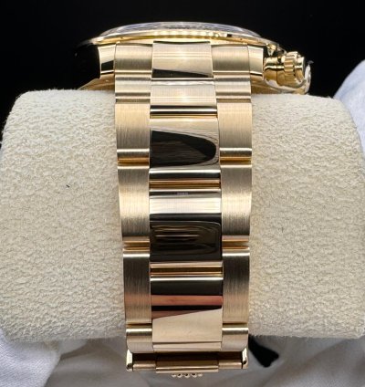 Rolex Daytona Champagne Dial Unworn