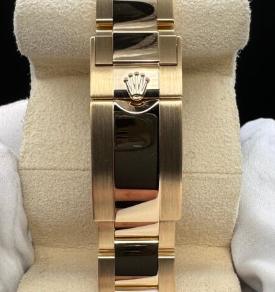Rolex Daytona Champagne Dial Unworn