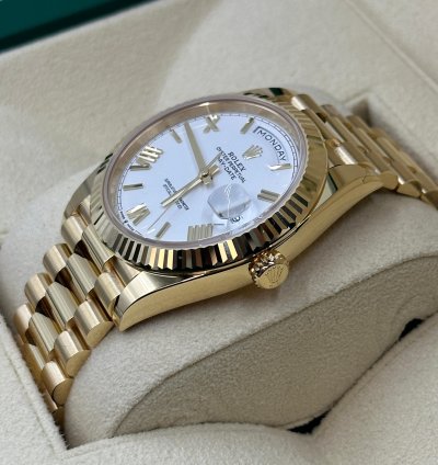 Rolex Day-date 40 228238 White Roman Dial
