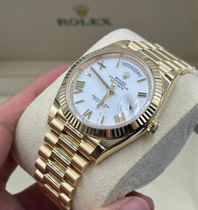 Rolex Day-date 40 228238 White Roman Dial