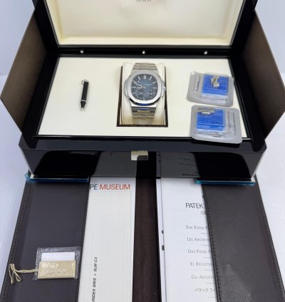 Patek Philippe Nautilus 2012 Mint Box Papers Blue Dial Steel Moonphase Power Reserve Nautilus