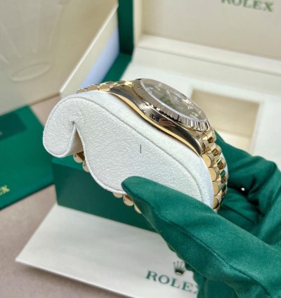Rolex Day-date 40 228238 Yellow Gold Watch Black Baguette Diamond Dial