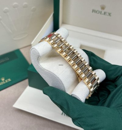 Rolex Day-date 40 228238 Yellow Gold Watch Black Baguette Diamond Dial